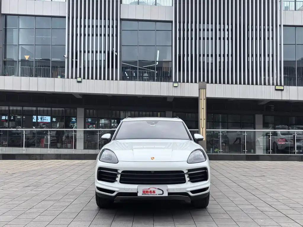 Porsche Cayenne 2018 — фото 3