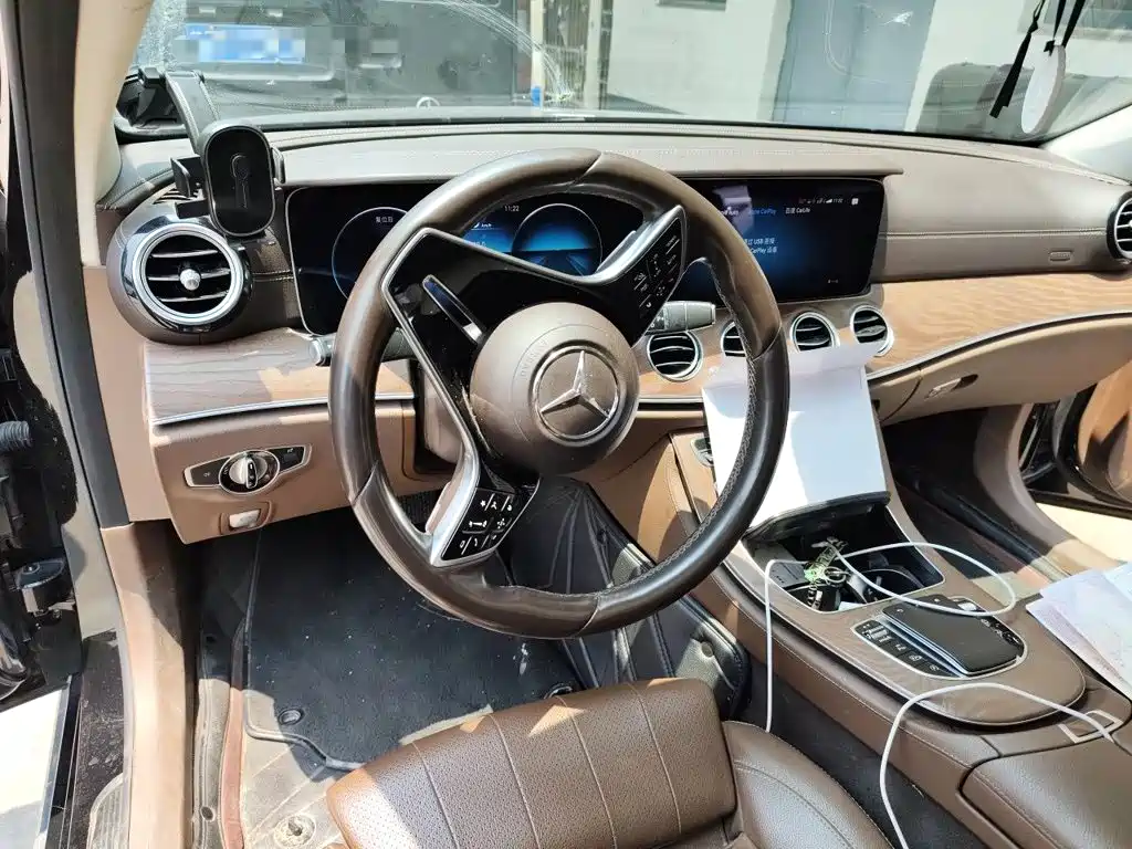 Mercedes-Benz E-Class 2022