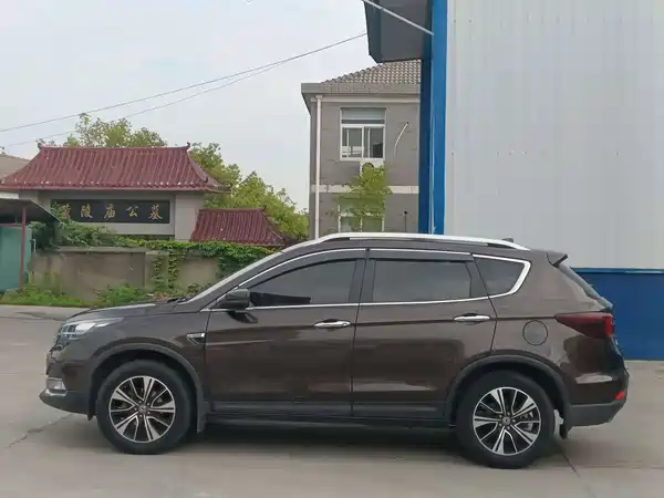 Dongfeng Fengshen AX7 2018