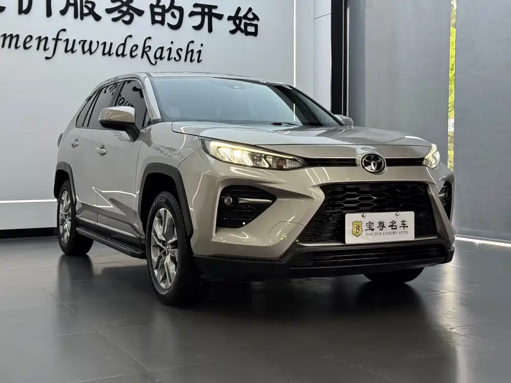Toyota Wildlander 2022 — фото 3