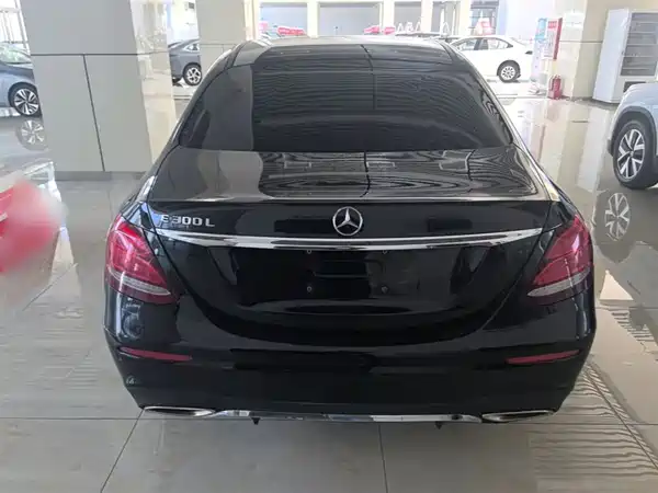 Mercedes-Benz E-Class 2016