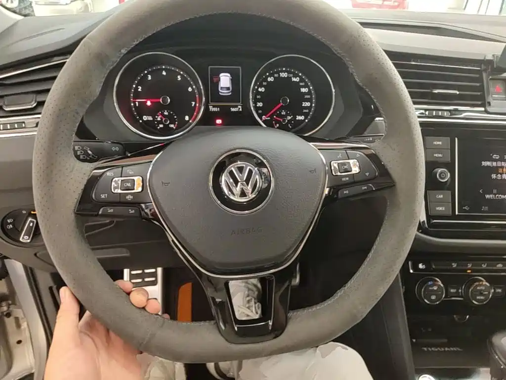 Volkswagen Tiguan L 2019