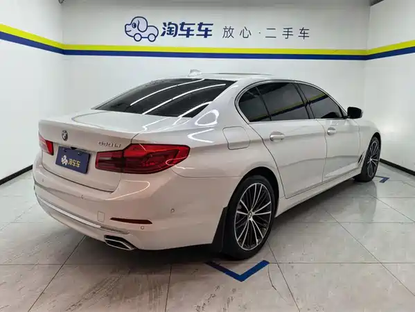 BMW 5 Series 2020