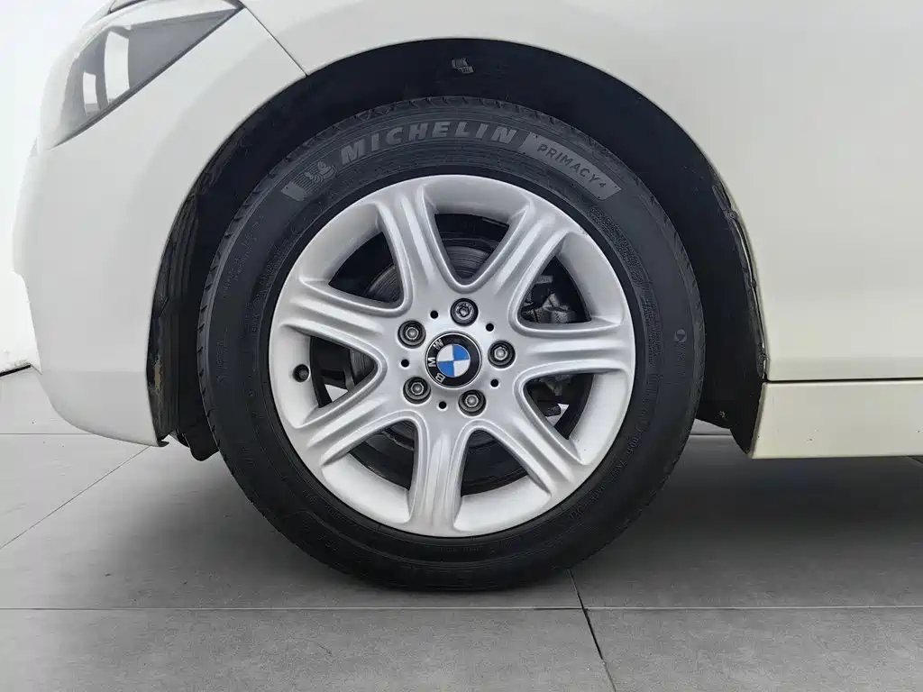 BMW 1 Series 2013 — фото 17