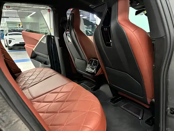 BMW iX M60 2024