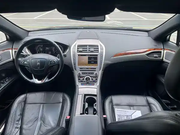 Lincoln MKZ 2017