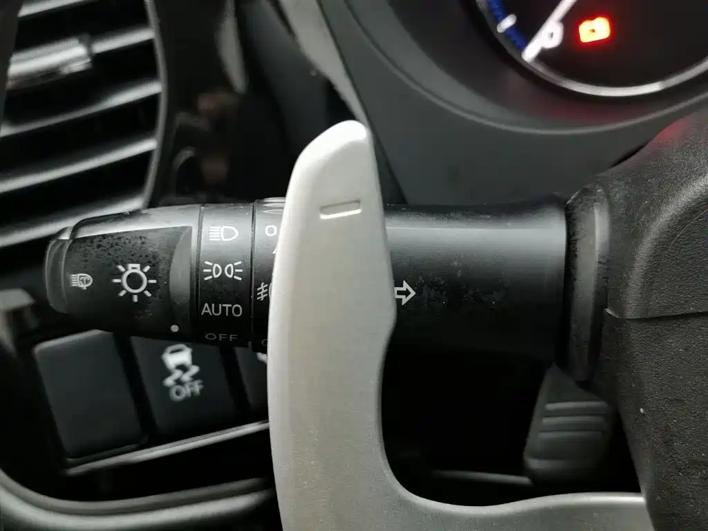 Mitsubishi Outlander 2017 — фото 21