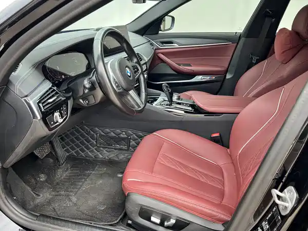 BMW 5 Series 2021