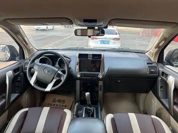 Toyota Prado 2010
