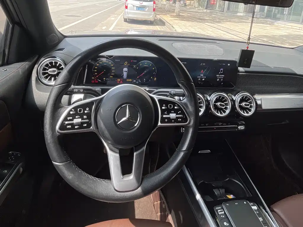 Mercedes-Benz GLB 2020 — фото 12