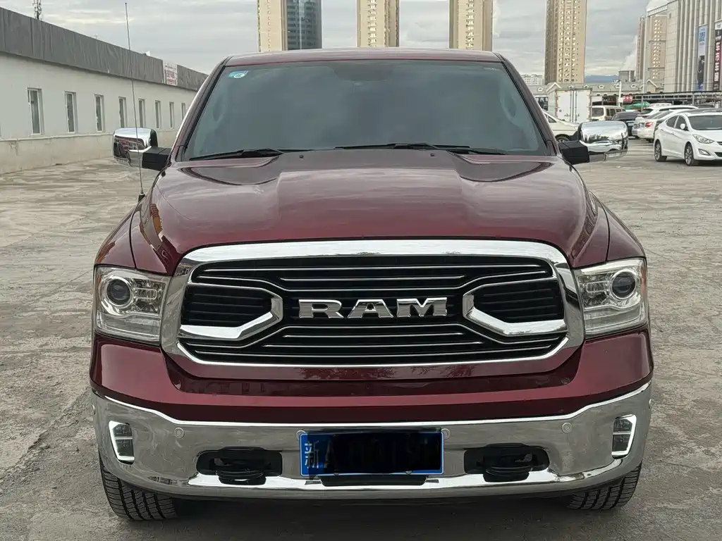 RAM Trucks 2019 — фото 2