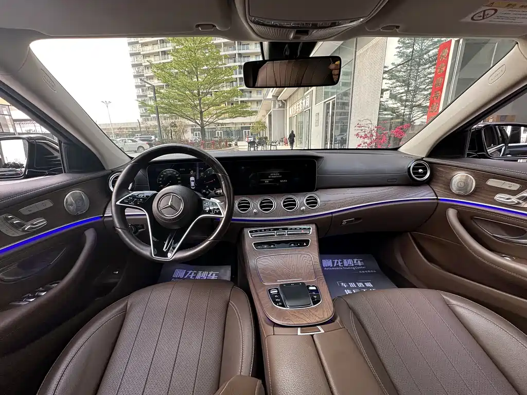 Mercedes-Benz E-Class 2023 — фото 14