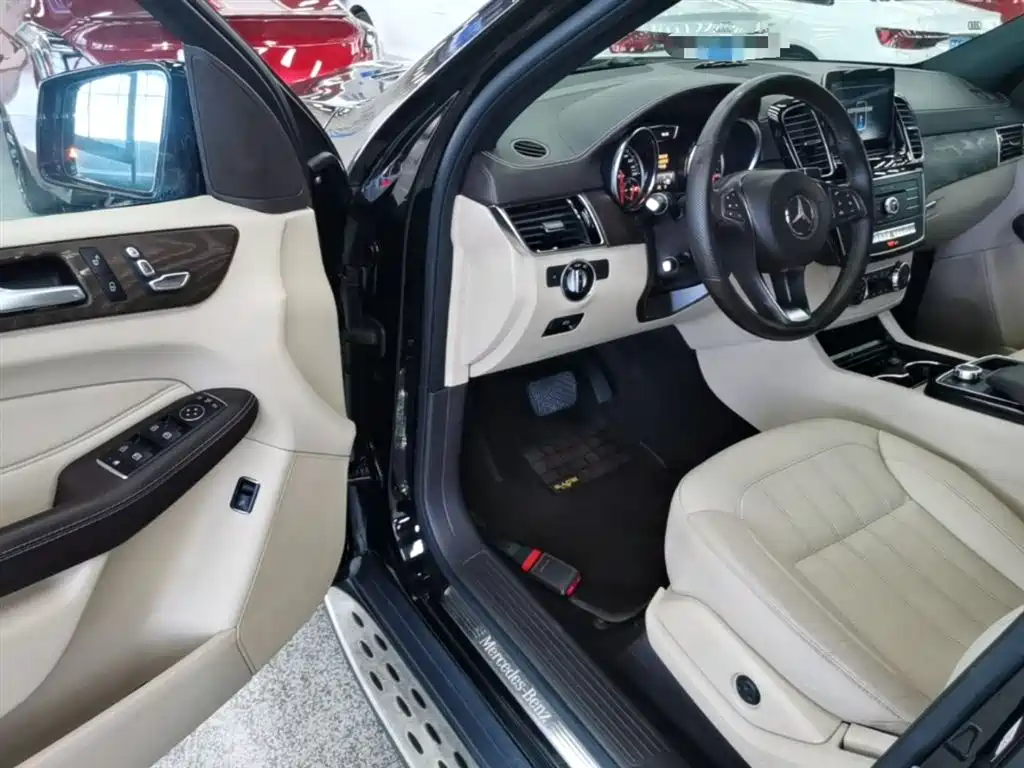Mercedes-Benz GLE 2018 — фото 16