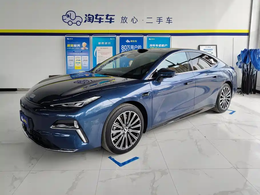 Geely Galaxy Starshine 8 2025 — фото 1