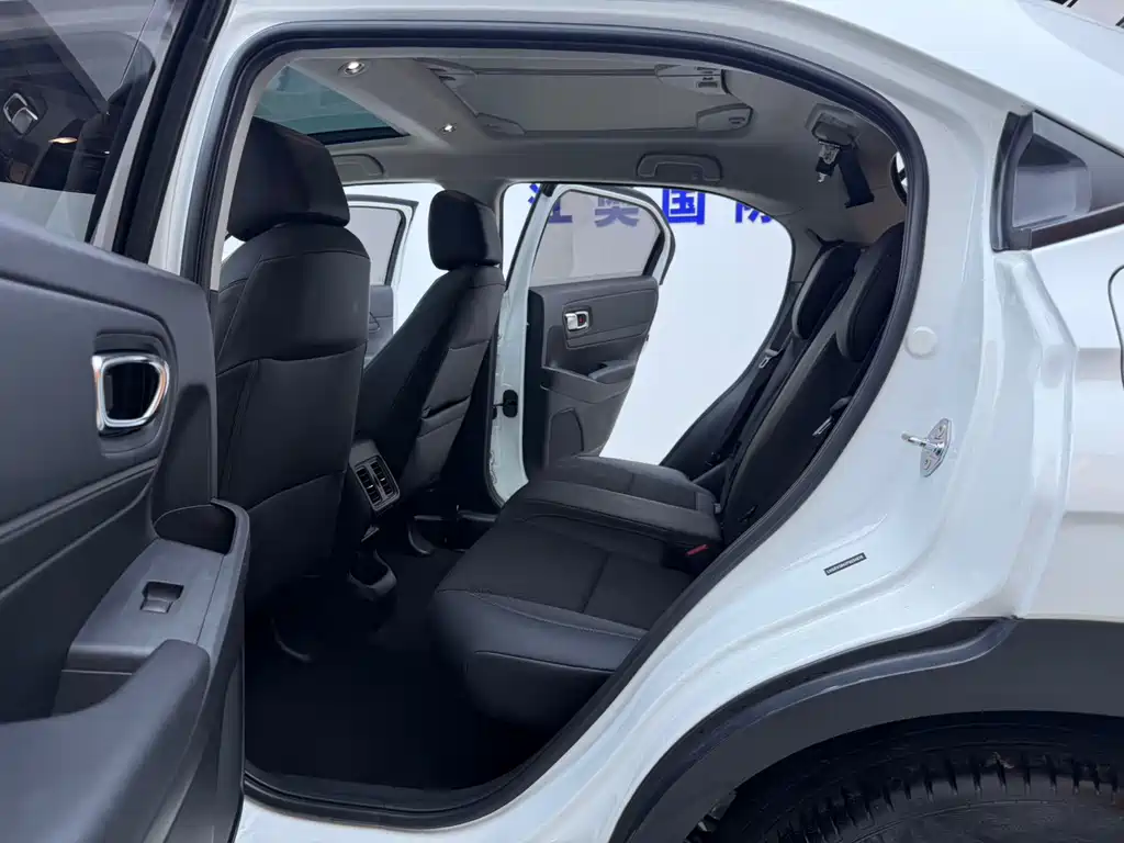 Honda Vezel 2023 — фото 11