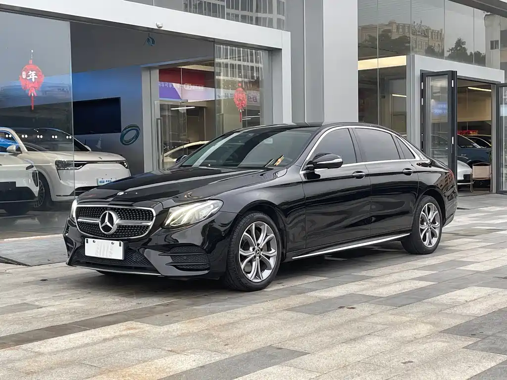 Mercedes-Benz E-Class 2020 — фото 20