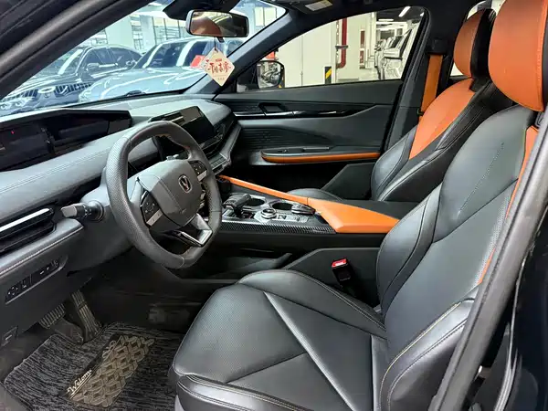 Changan UNI-V 2024