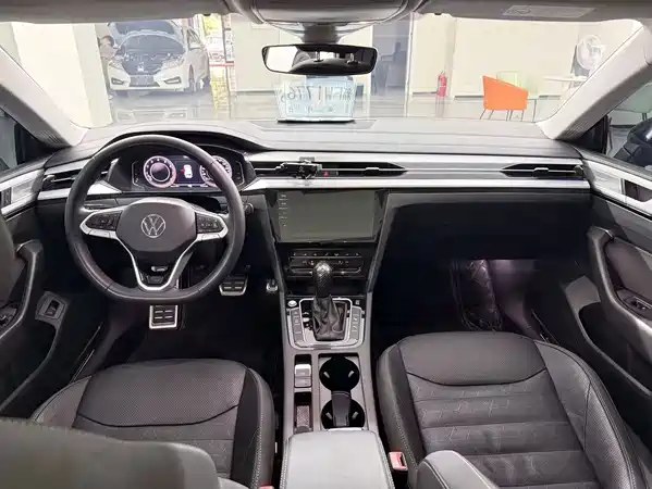 Volkswagen CC 2023