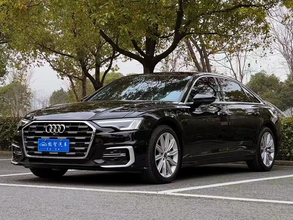 Audi A6L 2024 — фото 1