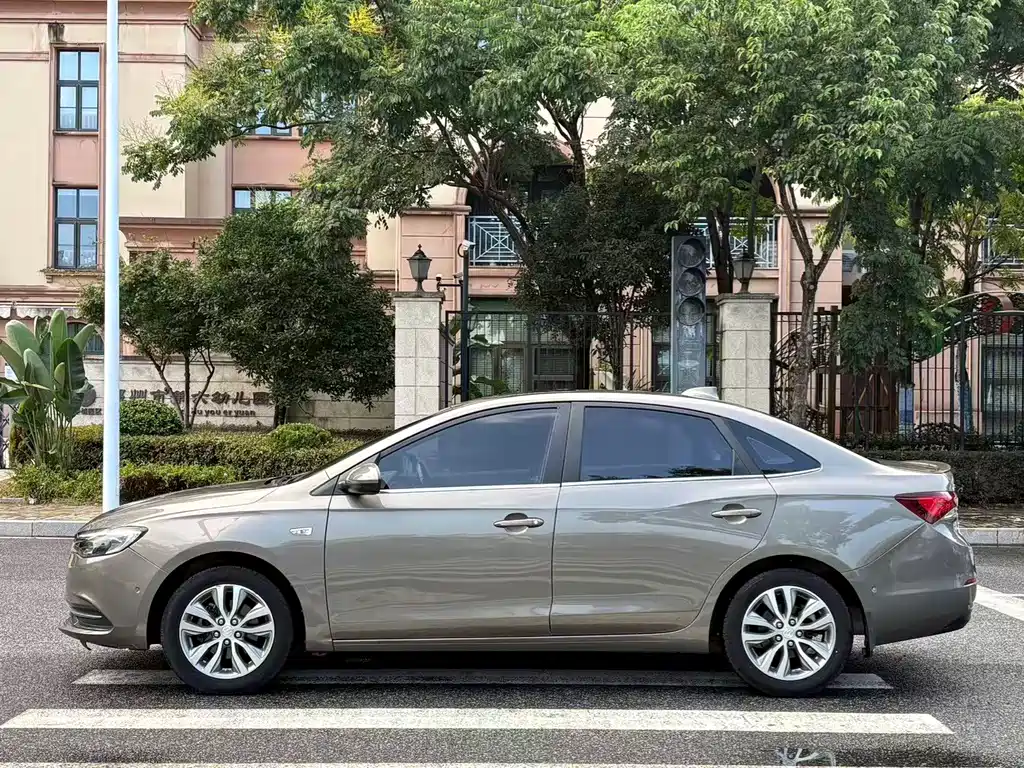 Buick Excelle 2020 — фото 17