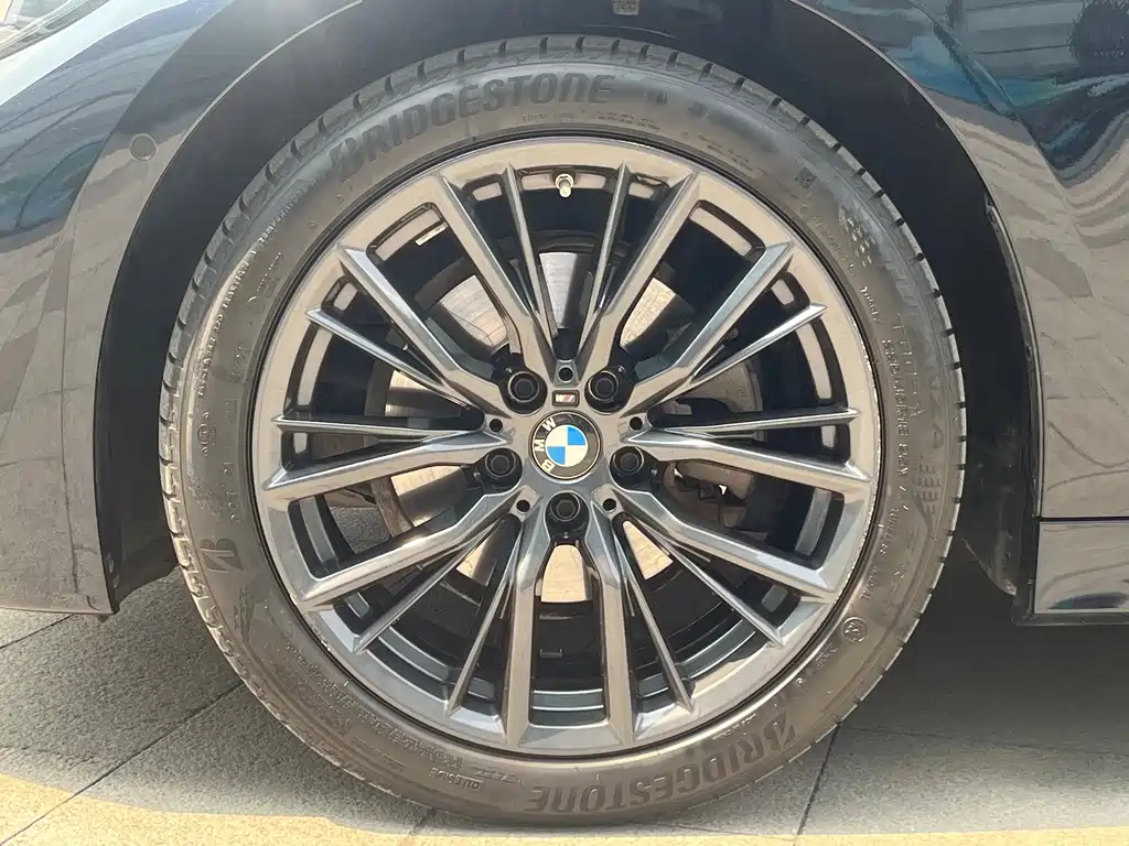BMW 3 Series 2021 — фото 10