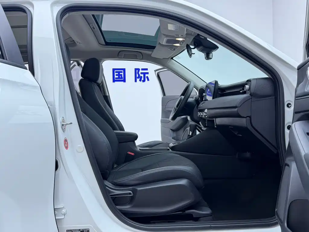 Honda Vezel 2023 — фото 12