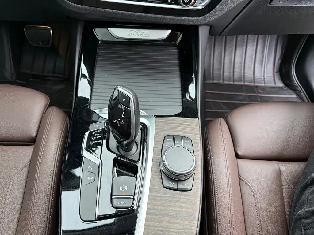 BMW X3 2020 — фото 17