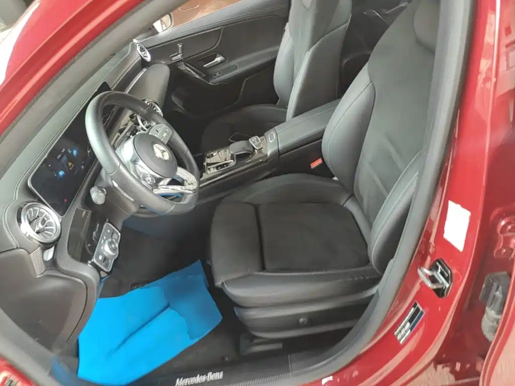 Mercedes-Benz A-Class 2020 — фото 15