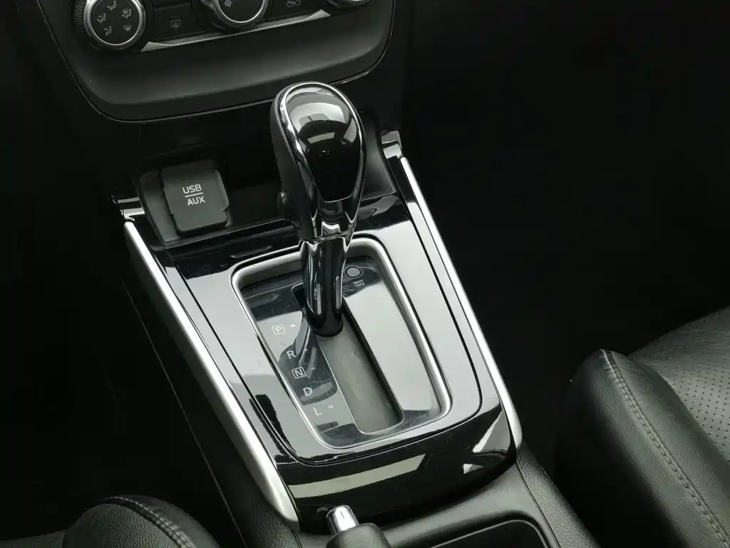 Nissan Sylphy 2018 — фото 13