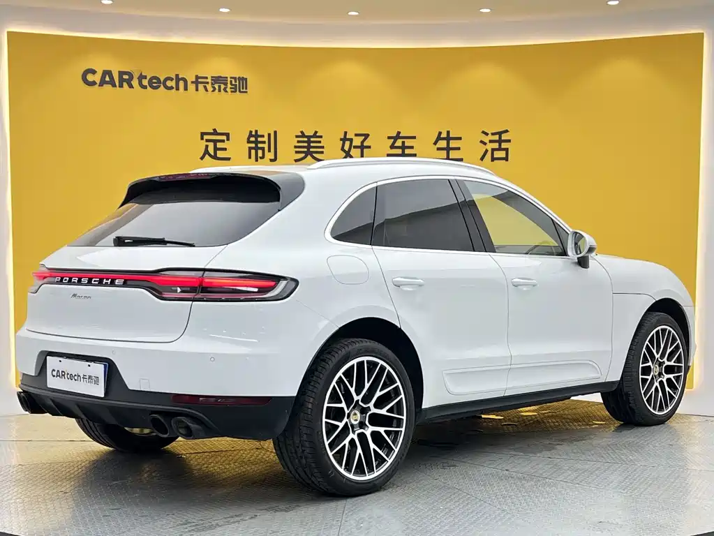 Porsche Macan 2020 — фото 27