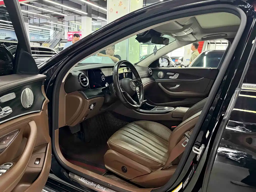 Mercedes-Benz E-Class 2023