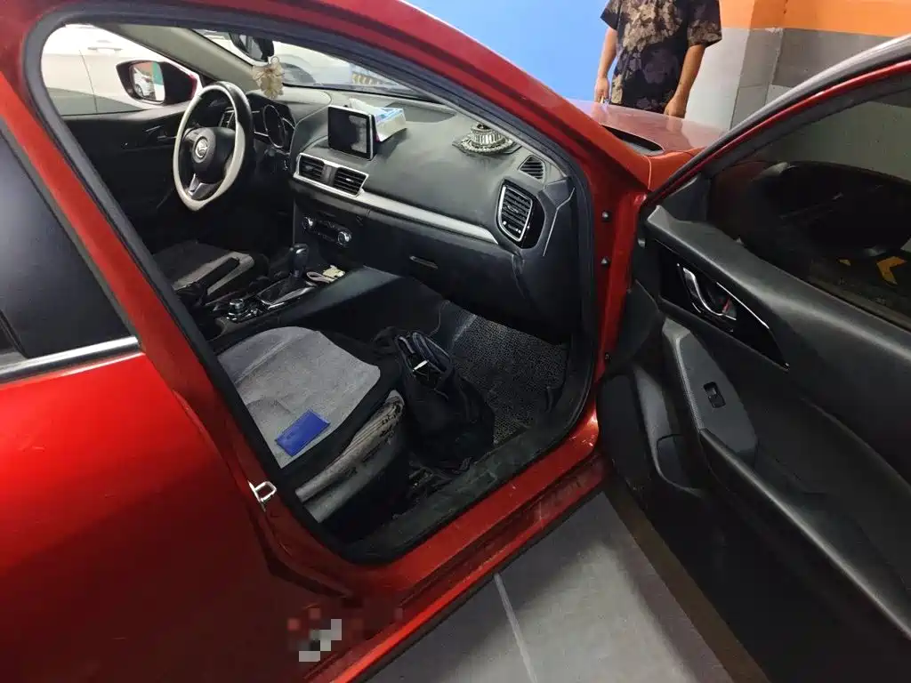Mazda 3 Axela 2016 — фото 19