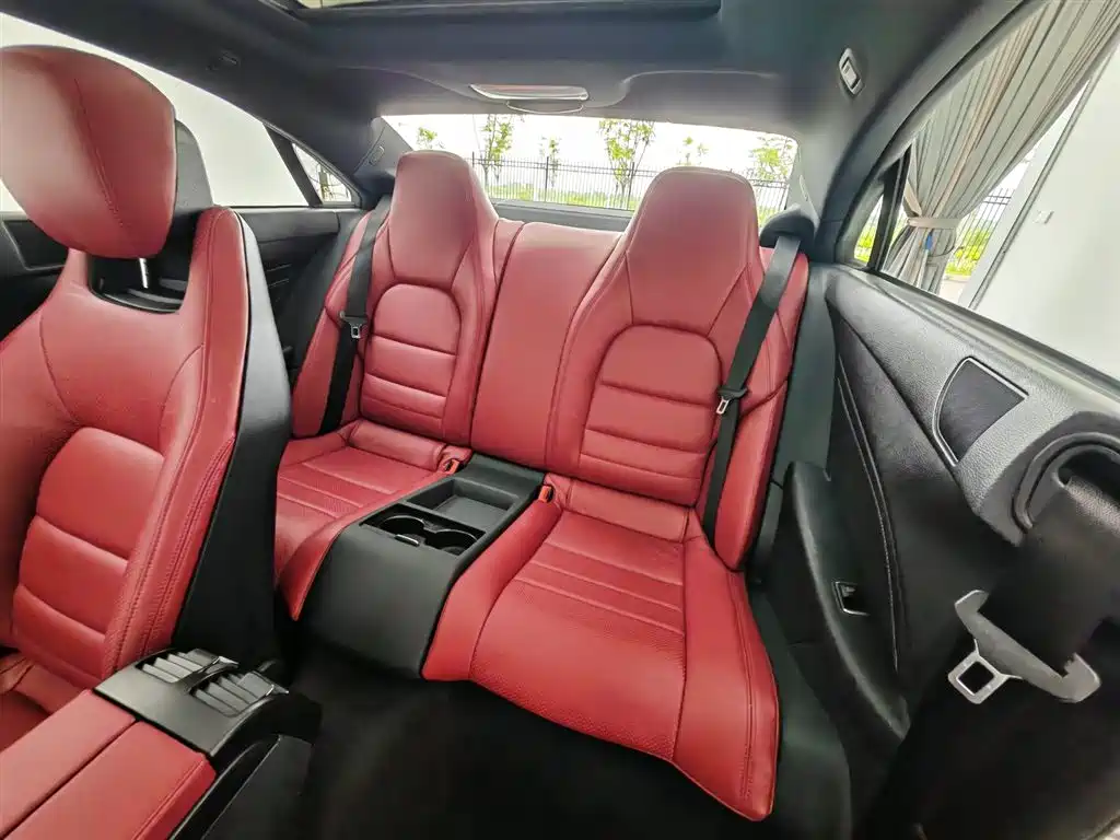 Mercedes-Benz E-Class 2017 — фото 15