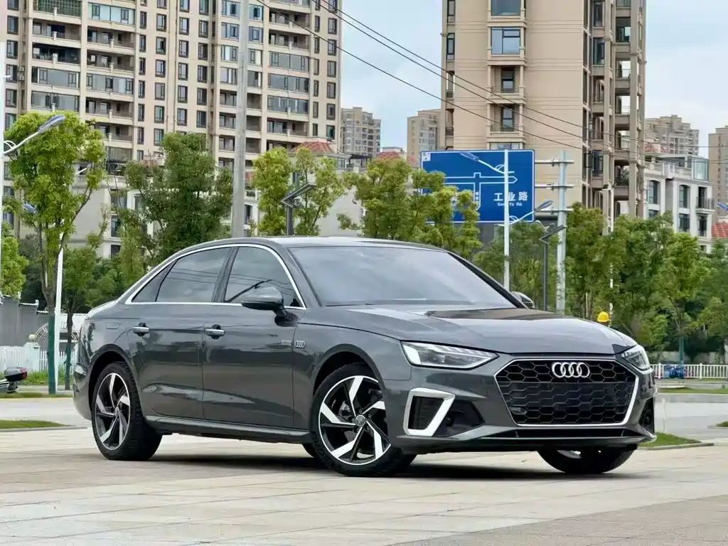 Audi A4L 2022 — фото 9
