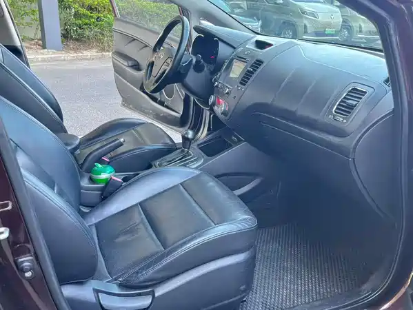 Kia K3 2013