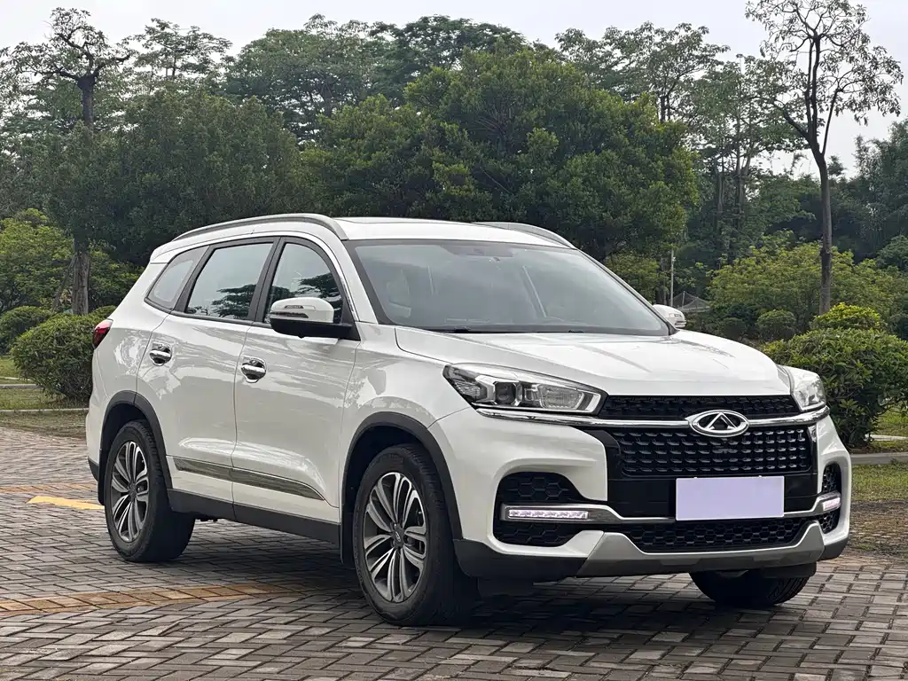 Chery Tiggo 8 2018 — фото 3