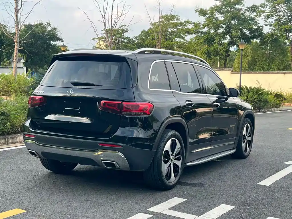 Mercedes-Benz GLB 2021