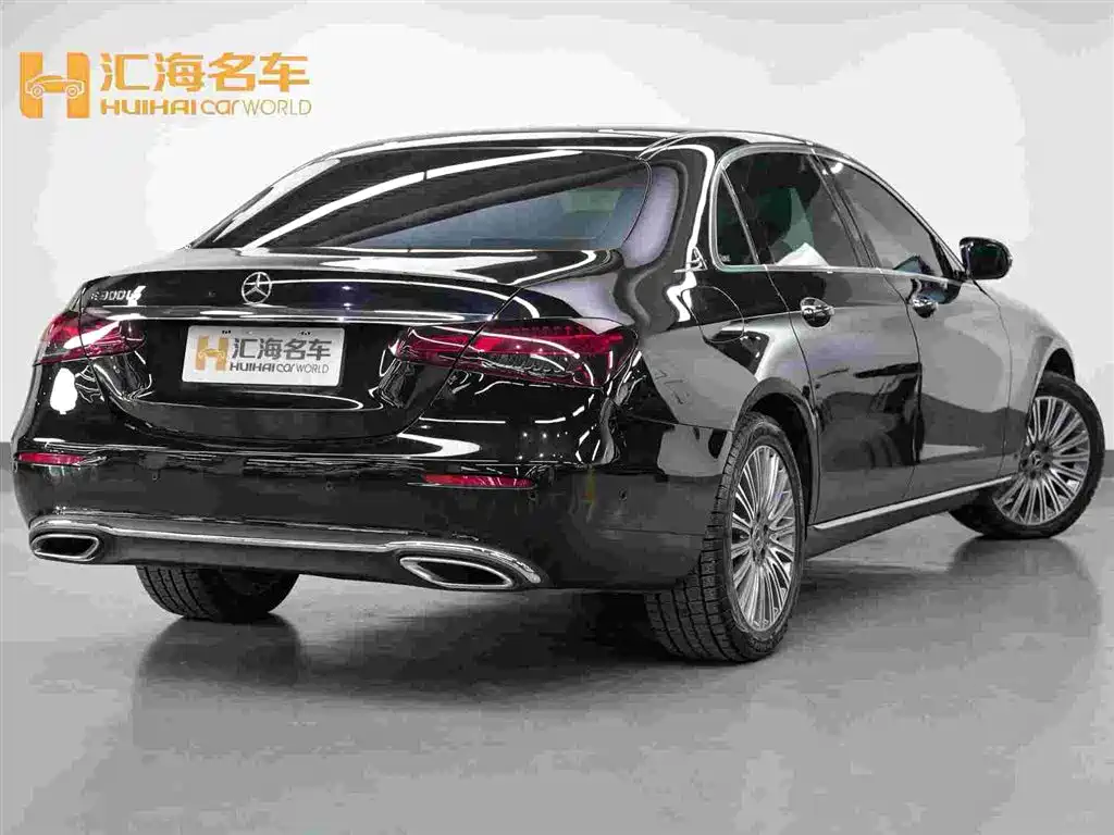Mercedes-Benz E-Class 2023 — фото 6