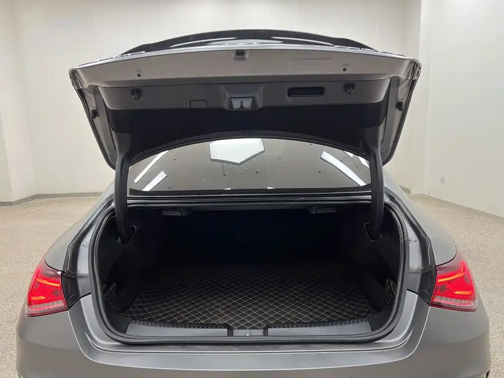 Mercedes-Benz Mercedes CLA AMG 2021 — фото 34