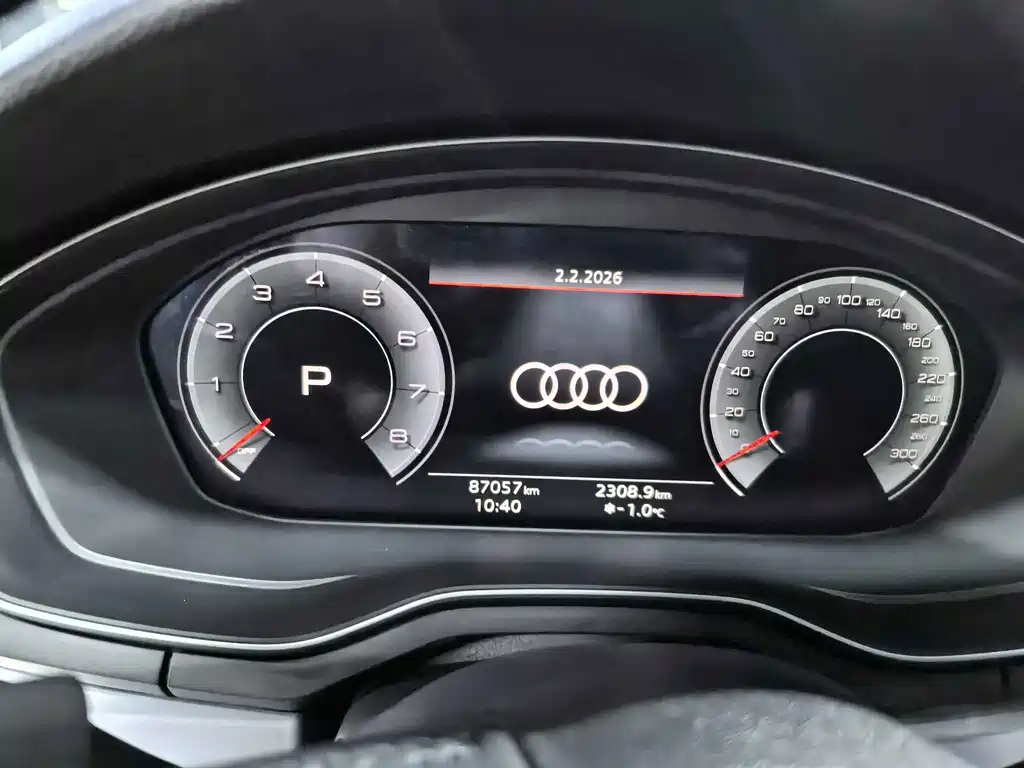 Audi A4L 2021 — фото 9