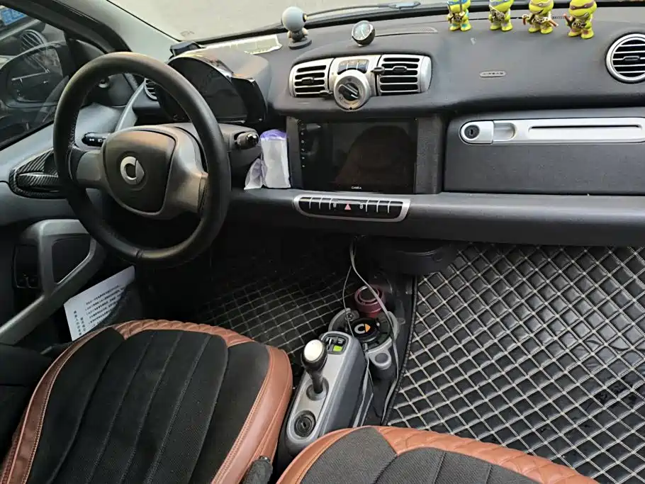smart fortwo 2016 — фото 12