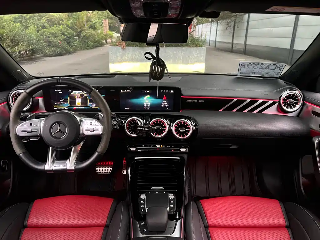 Mercedes-Benz GLA AMG 2022 — фото 15