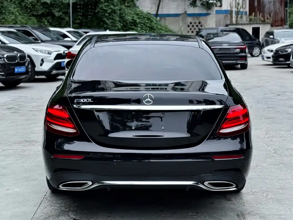 Mercedes-Benz E-Class 2020 — фото 9