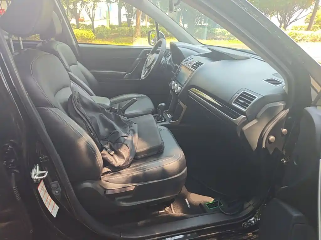 Subaru Forester 2016 — фото 25
