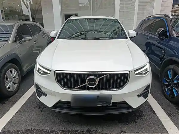 Volvo XC40 2023