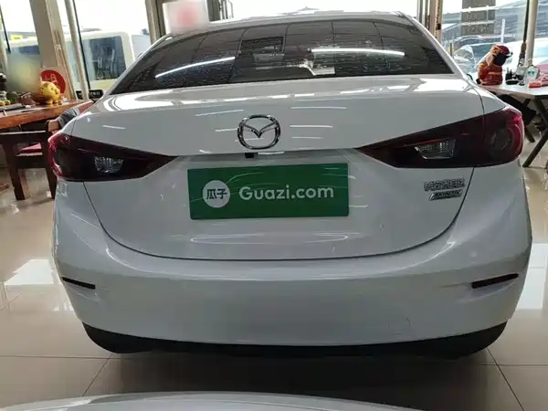 Mazda 3 Axela 2016