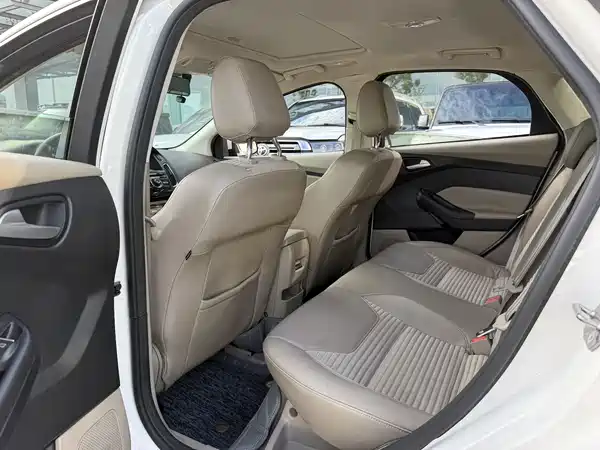 Ford Focus 2015