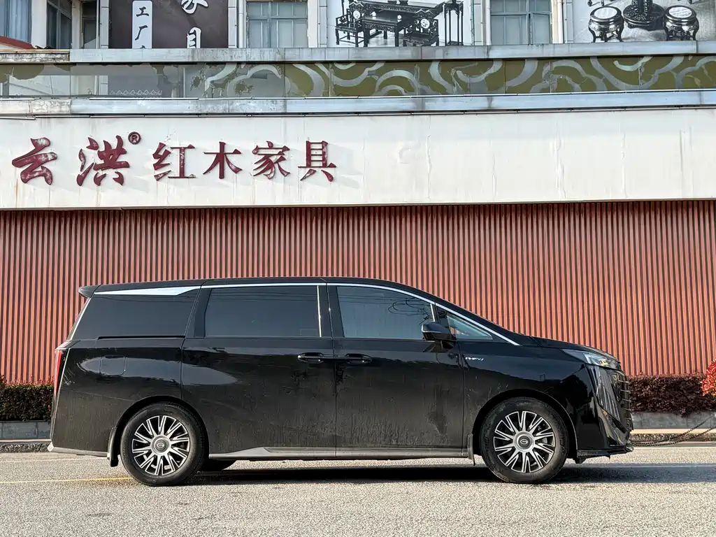 GAC Motor Trumpchi E9 2024 — фото 3