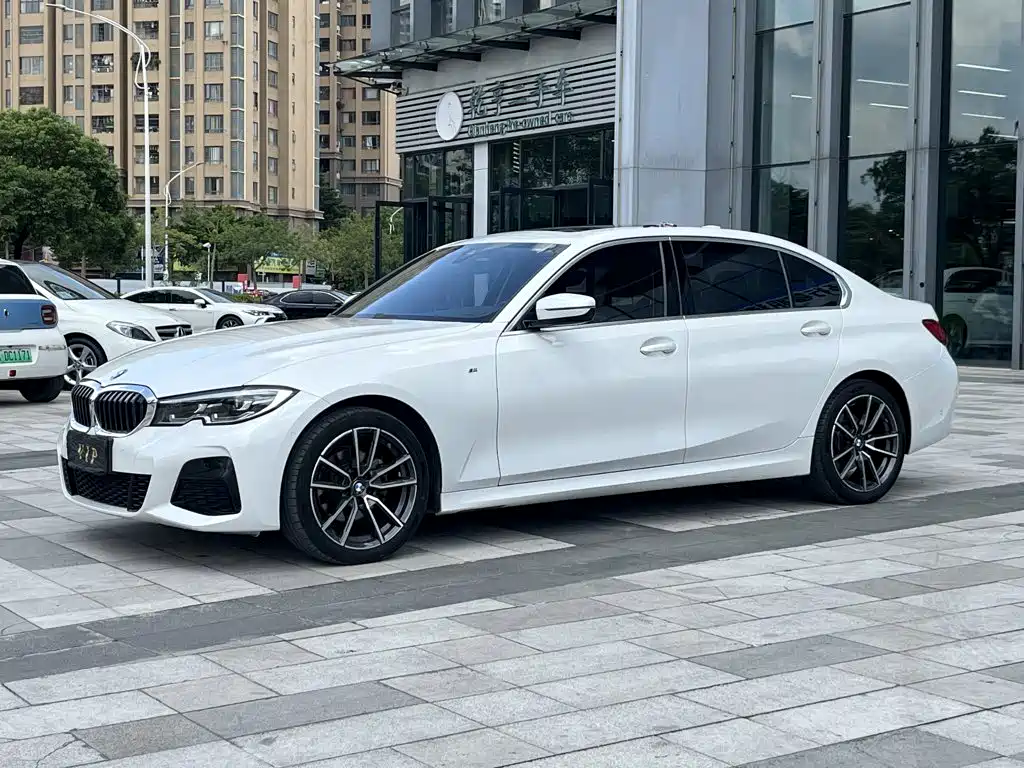 BMW 3 Series 2021
