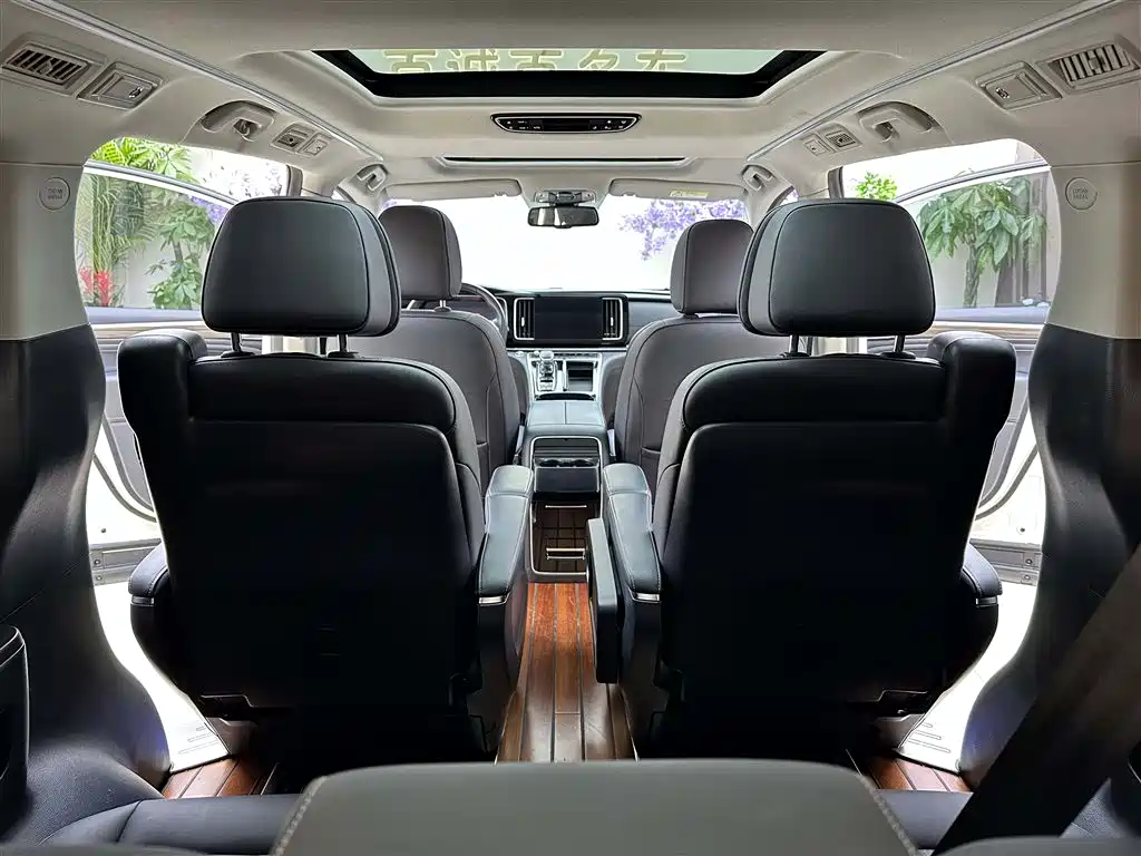 GAC Motor Trumpchi M8 2021 — фото 14